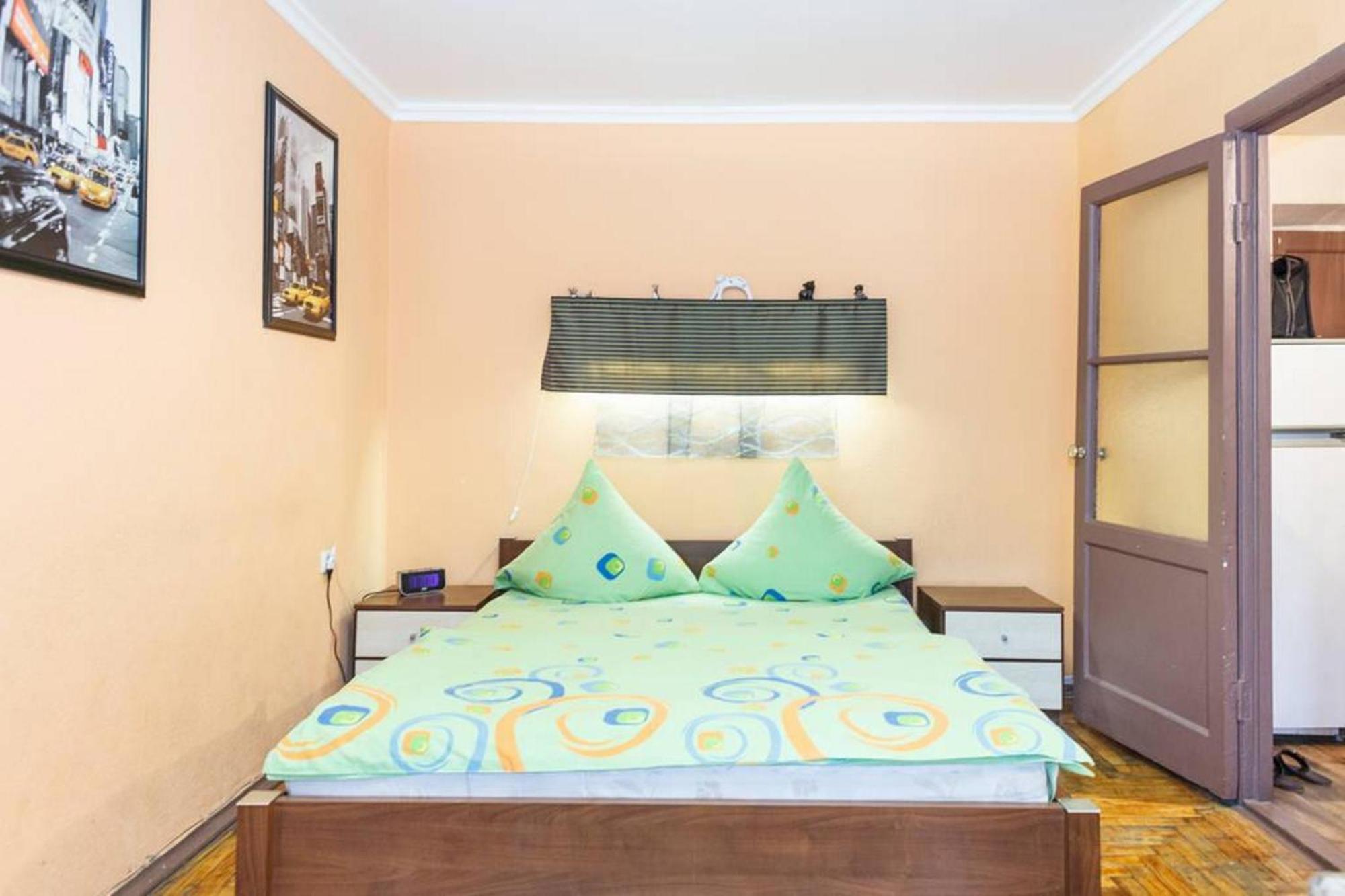 Apartment On Sobornyi Avenue 143 Near Intourist Hotel Zaporizhia Zewnętrze zdjęcie